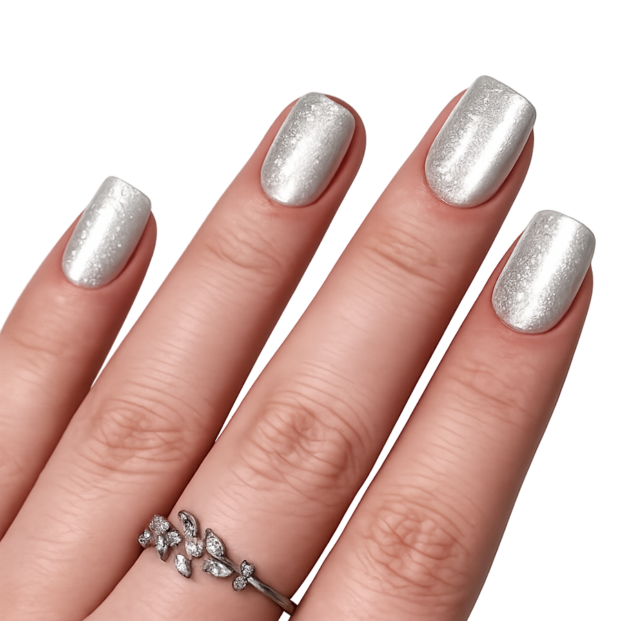 Glittering Silver Nails EXSIVIA